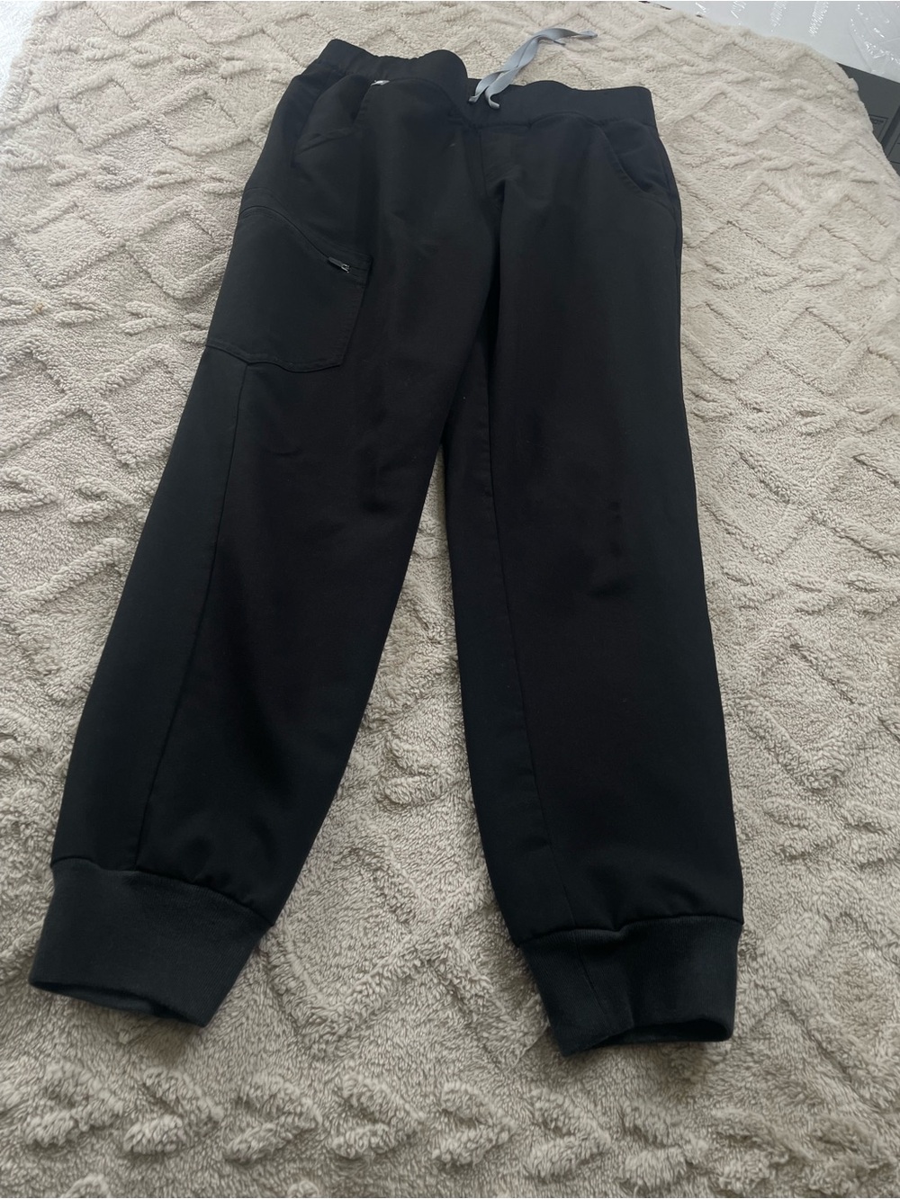 Figs Black Jogger Scrub Pants Size Small
Medical Staff